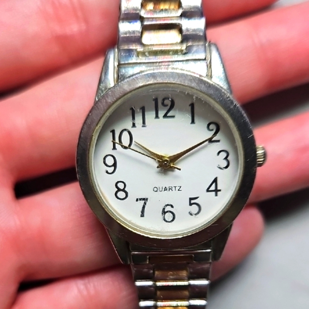 VNT Quartz Silver and Gold Stainless Steel Watch